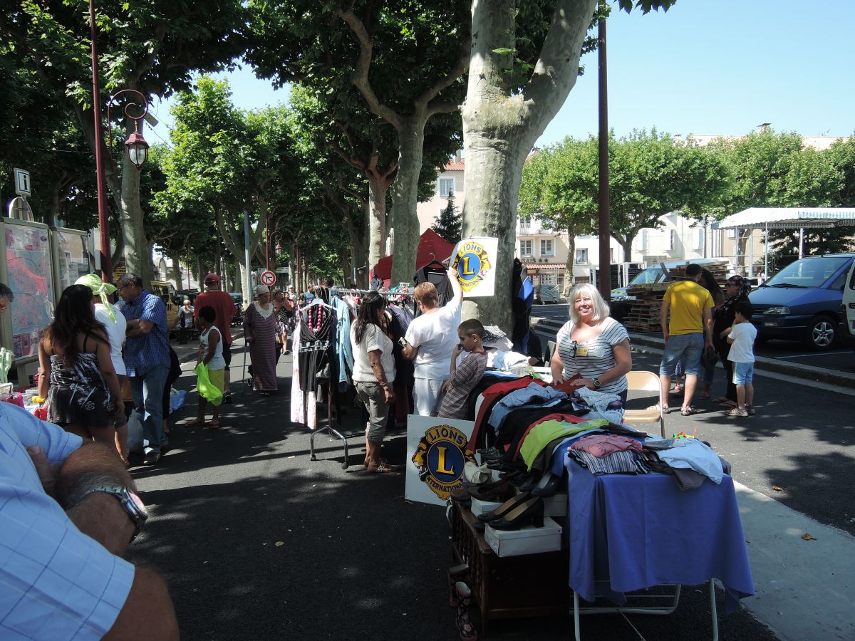 VIDE GRENIER